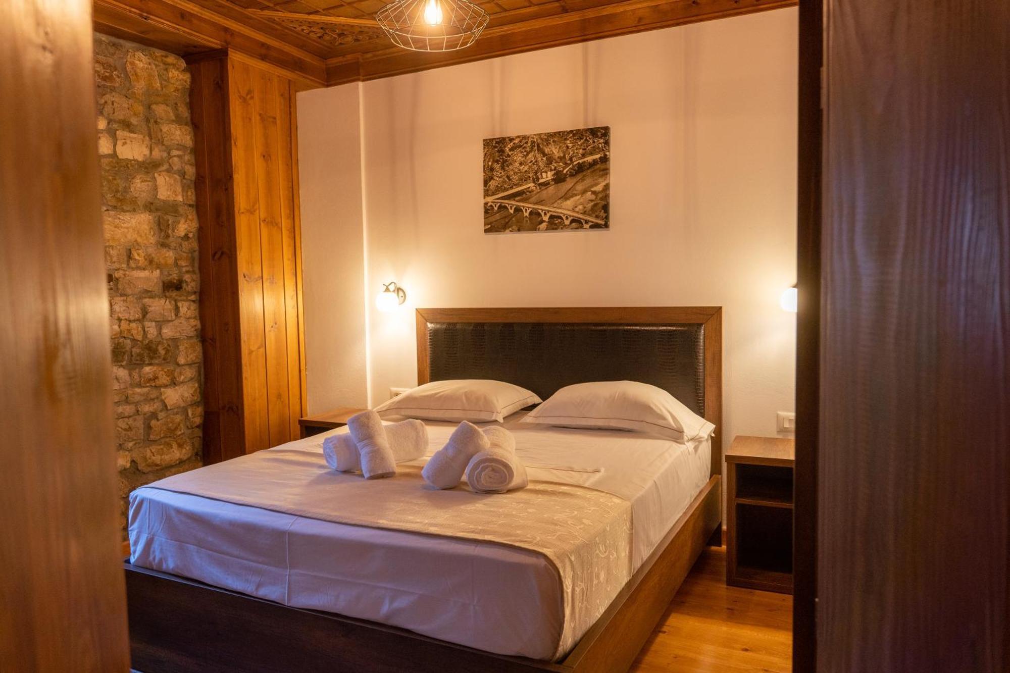 Hotel Kapllani Berat Værelse billede